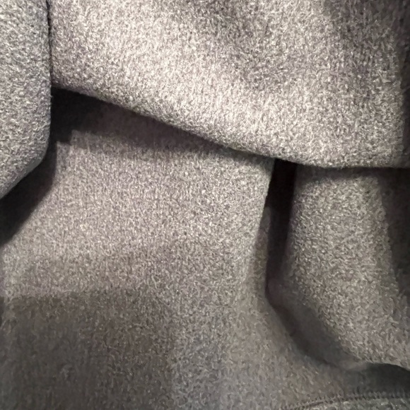 Nike Men's Dark Grey Therma-FIT 1/2-Zip Fleece
Sz. Large - Picture 6 of 6